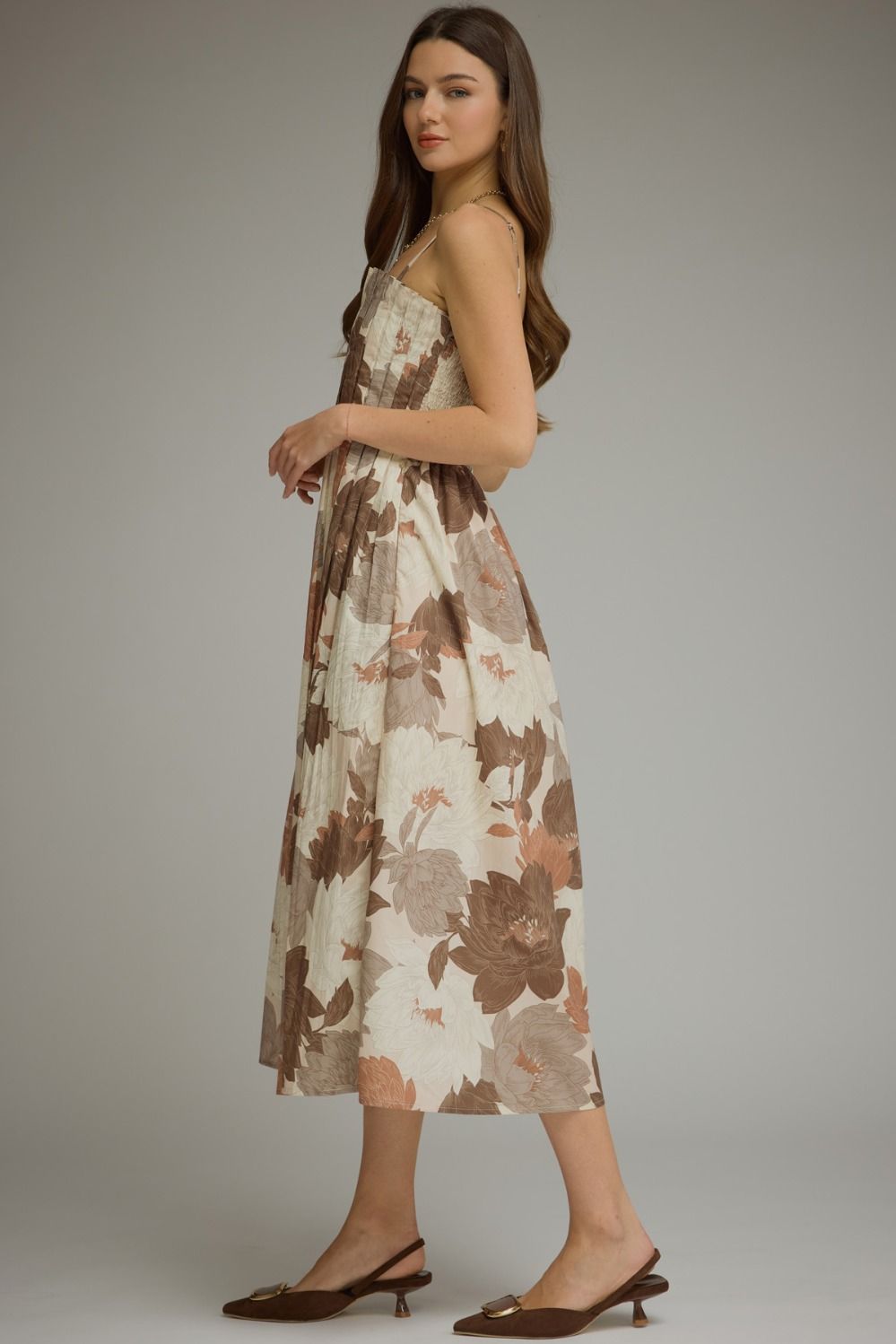 Floral sleeveless midi dress